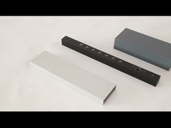 पाउडर पेंटिंग/एनोडाइजिंग 6061 एल्यूमीनियम एक्सट्रूज़न प्रोफाइल ड्रिलिंग/कटिंग के साथ