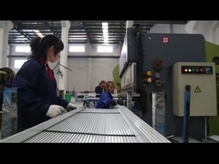 सौर पैनल फ्रेम का समाप्त मशीनिंग