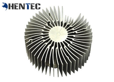 एलईडी लाइट के लिए टिकाऊ सिल्वर Anodized एल्यूमिनियम Heatsink एक्सट्रूज़न प्रोफाइल